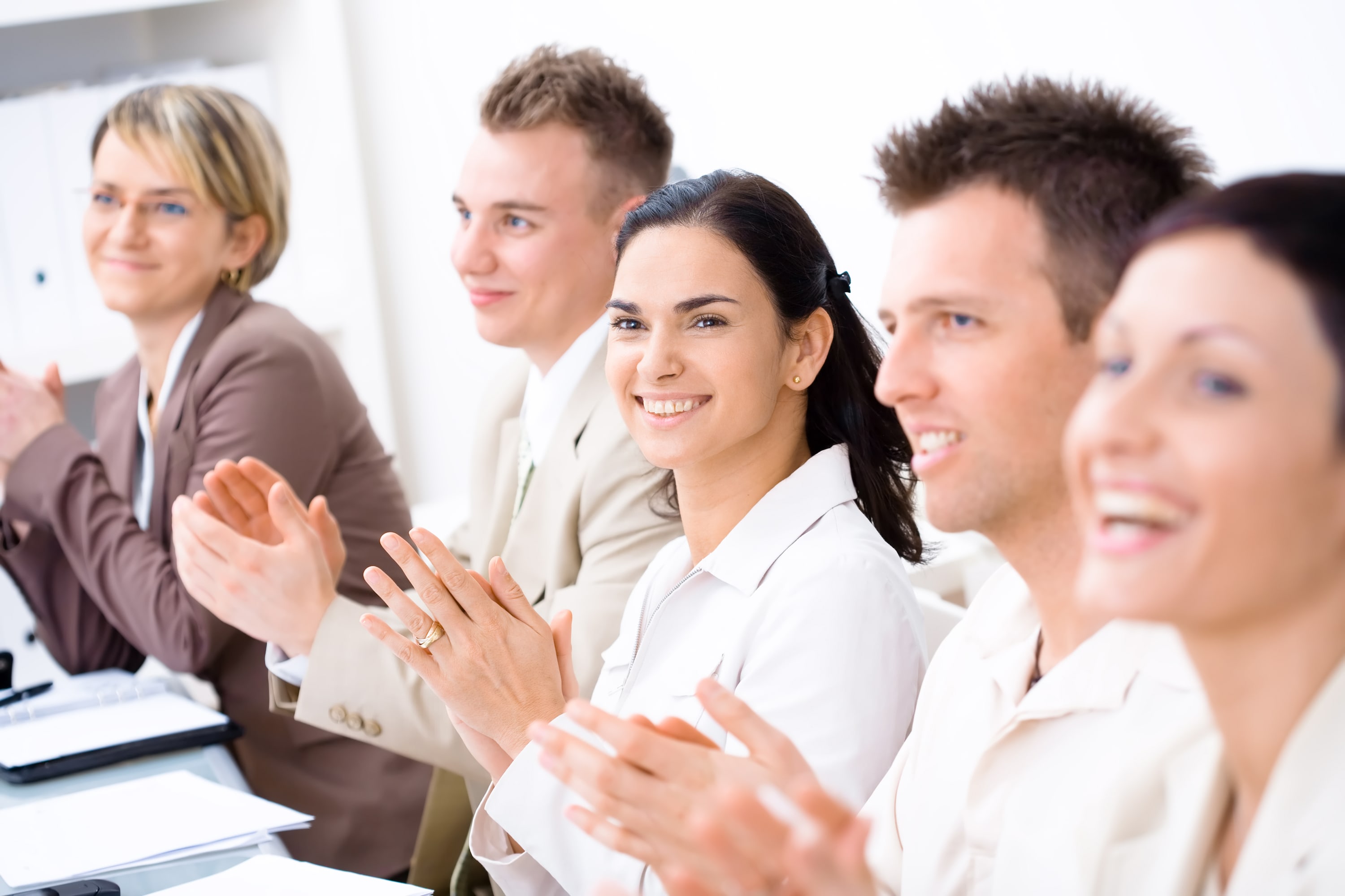 Applaudissement en réunion