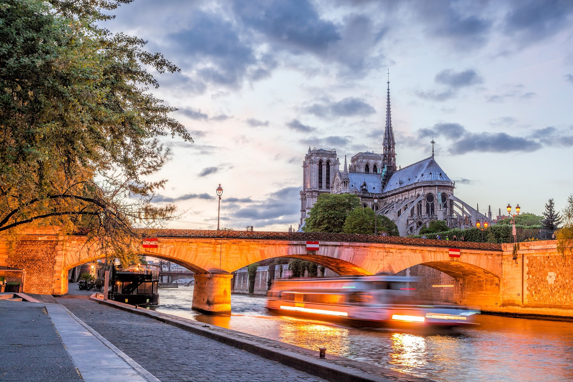 La ville lumière est à vous